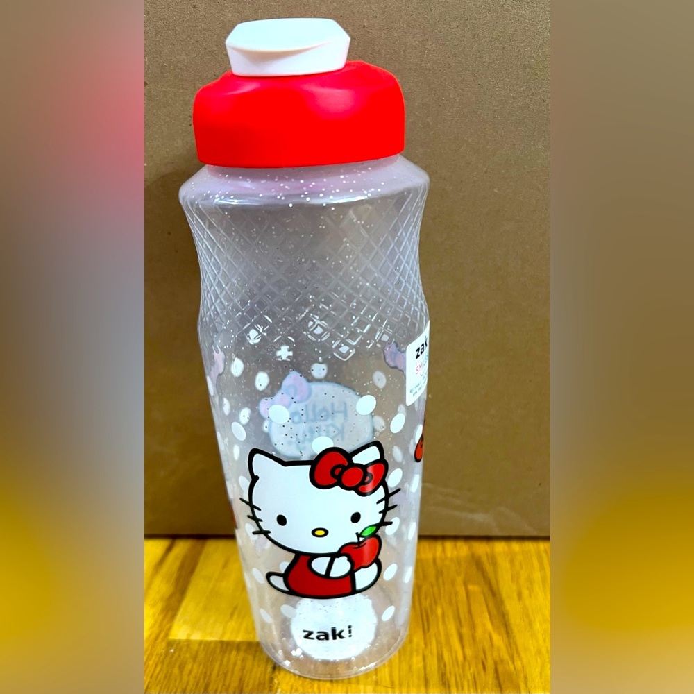 Hello Kitty Plastic Bottle